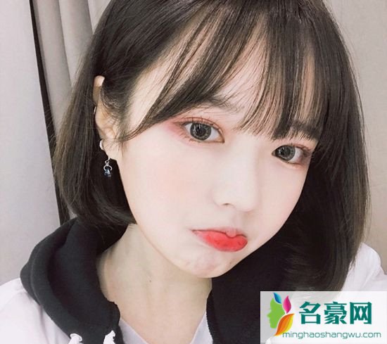 女生空气刘海造型大全 这些美妞都疯狂爱上1