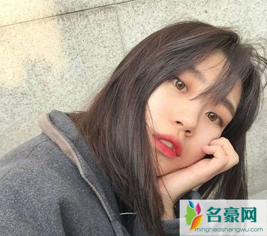 女生空气刘海造型大全 这些美妞都疯狂爱上4