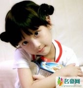 幼儿园扎头发简单好看 六款小女孩好看又简单的扎