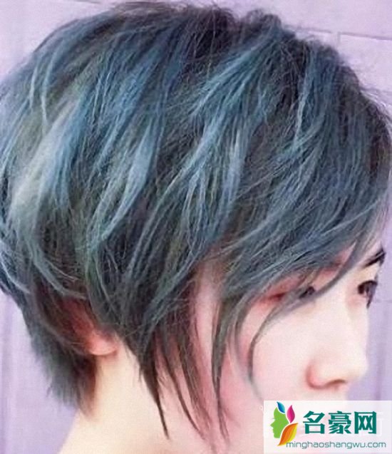 女生短发怎么烫好看有气质_很短的头发怎么烫_颜值爆表的女短发烫发型图片6