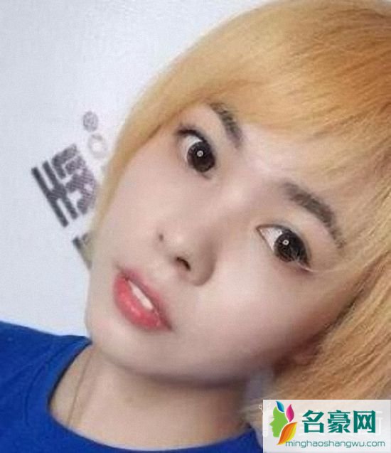女生短发怎么烫好看有气质_很短的头发怎么烫_颜值爆表的女短发烫发型图片3