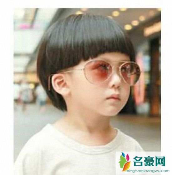小男孩西瓜头发型怎么剪好看_洋气的男童西瓜头发型_男宝宝西瓜头发型_小男孩西瓜头发型图片3