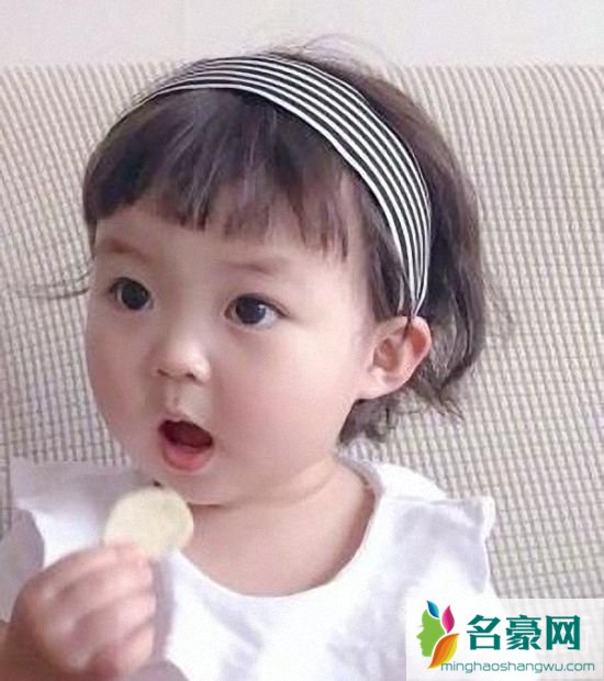 清新可爱的小女孩发型_呆萌可爱小女孩头发造型_女生简单可爱的头型_小女孩简单发型可爱型_小女生可爱少女头发2