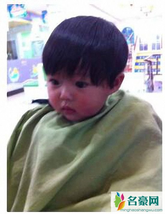 小男孩西瓜头怎么剪好看 儿童西瓜头怎么剪图解4