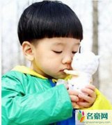 小男孩西瓜头发型图片大全 秋季帅气的男孩发型