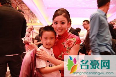 回声嘹亮刘和刚战扬结婚照片 刘和刚战扬儿子
