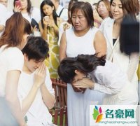 披拉·尼迪裴善官为什么要剃光头出家 披拉尼迪裴善