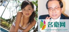 童星林妙可吸烟陪酒照片曝光 13岁林妙可7万陪酒真