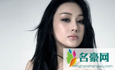 东莞扫黄张馨予躺枪 张馨予坐台照/合成图