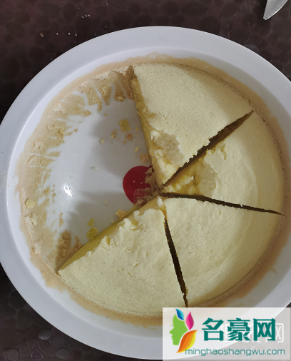 电饭煲蛋糕怎么做才蓬松 电饭煲蛋糕和烤箱蛋糕区别是什么