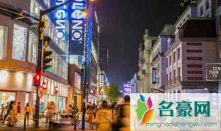 武汉江汉路裸眼3d大屏几点开始3