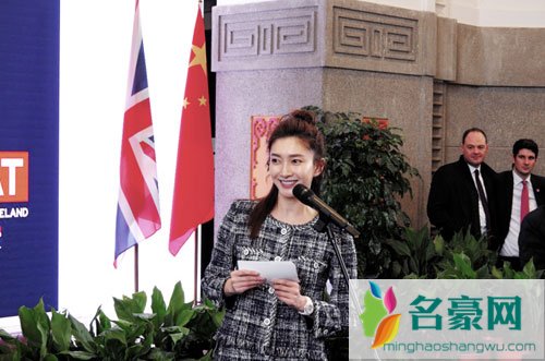 江疏影陪英国首相访华 一口英语说的实在是太溜了