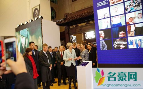 江疏影陪英国首相访华 一口英语说的实在是太溜了