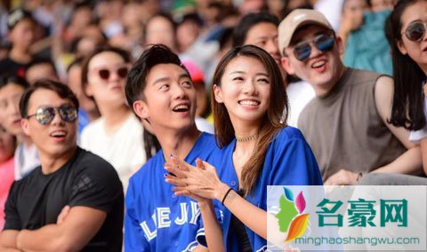 郑恺形容前任称眼瞎不怪你 前女友程晓月甚是尴尬