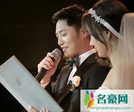 晋久妻子照片温流是空姐吗 晋久妻子孩子照片