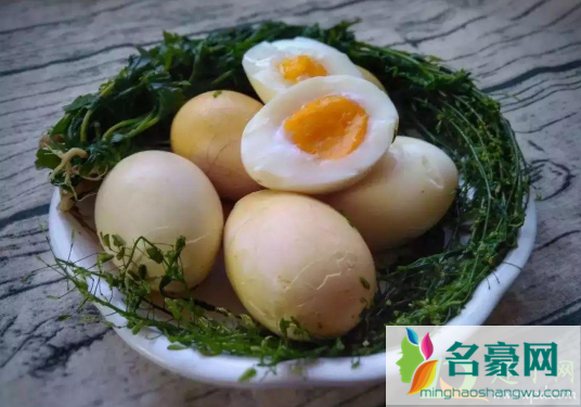 荠菜煮鸡蛋放盐还是放糖2