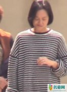 朱丹官宣二胎后露面 衣穿打扮十分朴素略显憔悴