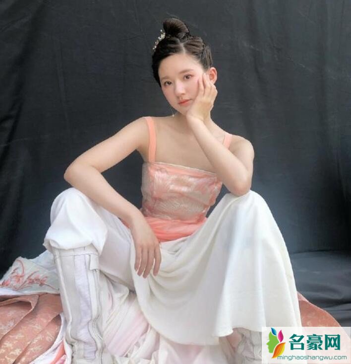 赵露思美照