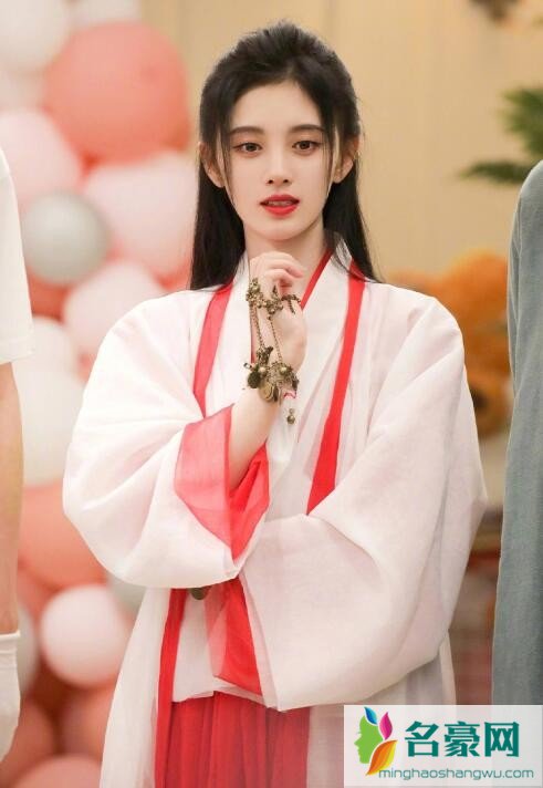 鞠婧祎cos紫霞仙子