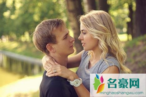 女人只想跟你玩玩的六个表现，很准，很现实！