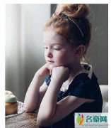 儿童盘发发型图片 五款小孩简单盘头发型精致更甜