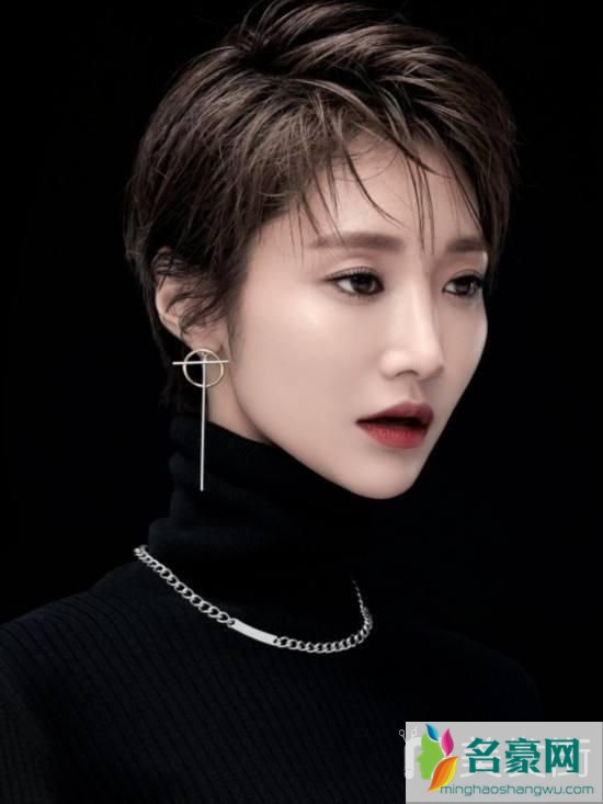 韩国女生最近流行发型：空气感短发2