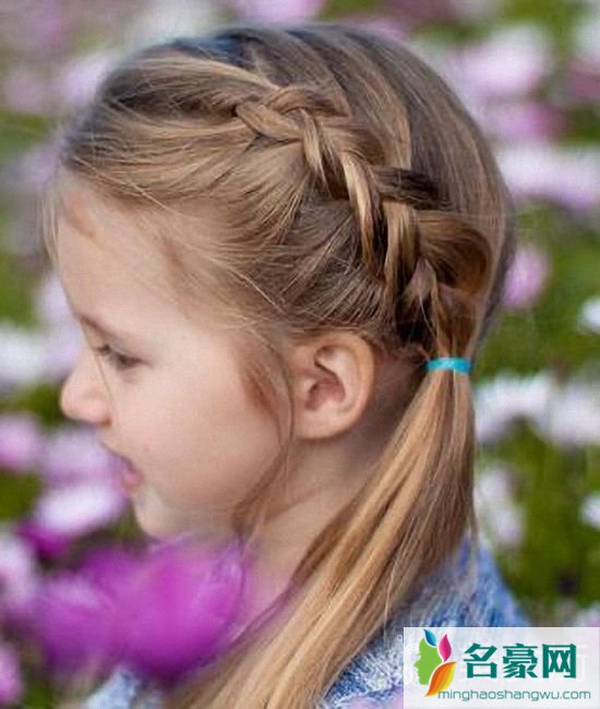 9-11岁儿童发型女甜美造型_夏日小学女生扎发发型图片3