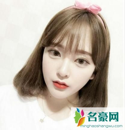 韩国空气刘海短发图片：减龄的空气刘海短发时尚更显韩范