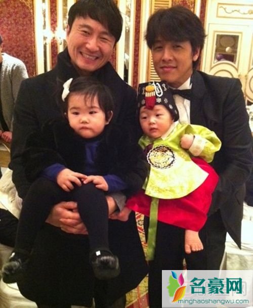 柳时元离婚案抚养权 韩国演员柳时元女儿照片