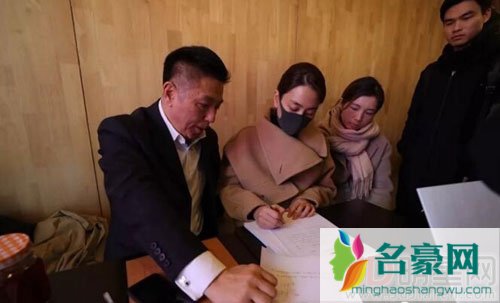 马苏面容严肃现身法院 准备起诉黄毅清诽谤黄毅清或负法律责任