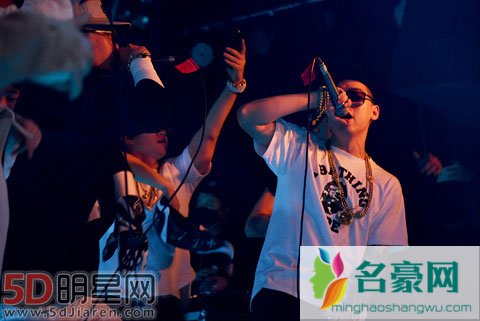 红花会发视频挑衅富二代圈 黄毅清喊话再说端了红花会