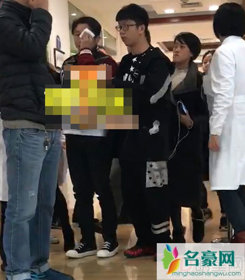邹市明一直带伤比赛 眼眶多处骨折还被经纪公司欠薪不还