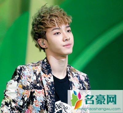 李起光的弟弟照片及资料 李起光出道前