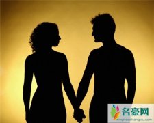 很多男生都肤浅的以为女生要的安全感就