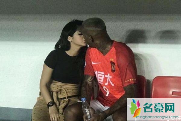 女生拒绝你的亲热是为什么 女生拒绝你亲热的原因