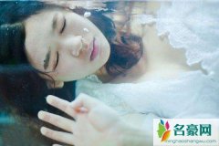 为什么男生不主动也不拒绝聊天，一个男生长期给你