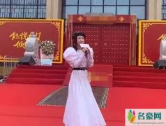 杨钰莹近照大变样 身材发福明显清秀灵气全无