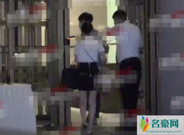 毛晓彤疑新恋情曝光