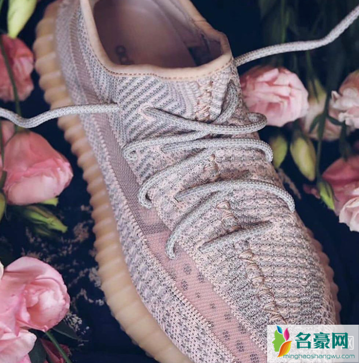 Yeezy“满天星”最多跌价7000 Yeezy黑天使现在售价如何