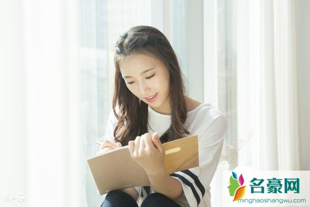 男人对不起女人的四大表现婚姻“背叛”,只为娱乐你也要看下去……