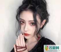 秋季女生流行发型短发 秋冬季女生四款最流行的潮