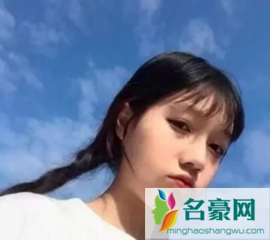 女生扎头发简单又好看 五款最适合秋季的女生扎发发型