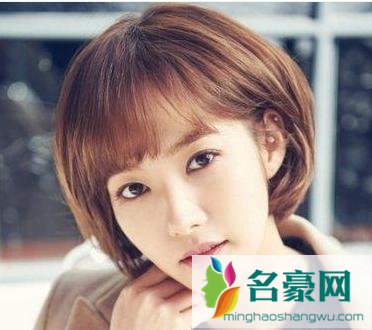 最美的减龄发型造型：波波头
