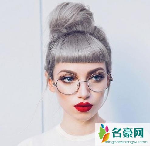 显脸瘦的刘海发型