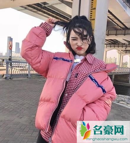 女生齐肩发流行什么卷发发型图片_齐肩短发直发发型图片_今年最流行的齐肩烫发发型图片9