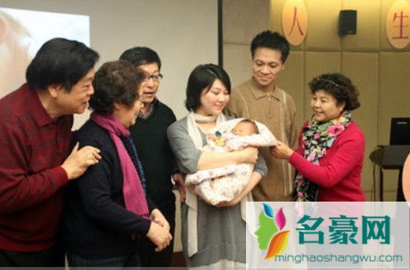 赵忠祥的儿子是谁 张昕宇是赵忠祥儿子吗