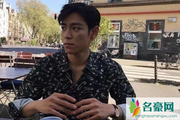 男生想引起你关注的表现 聊天态度看出他喜欢你