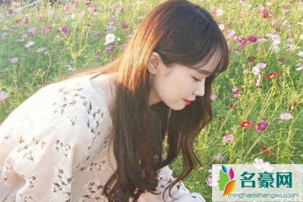 女生素颜约会意味着什么 女生素颜约会的含义
