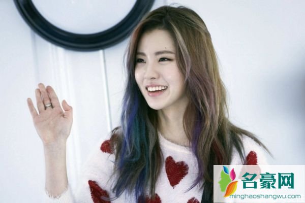 什么样的中年女最有魅力 有魅力的中年女性是什么样的