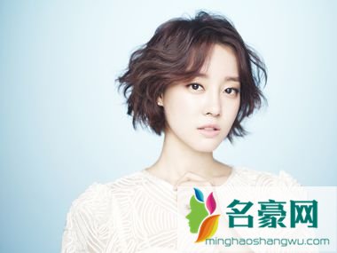 F(x)Amber澄清Rainbow高佑丽说自己吃饭像“吃狗食”言论